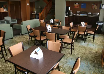 Comfort Inn Pine Grove I-81 Hershey Area hotel thumbnail 2