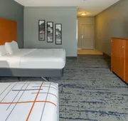 La Quinta Inn & Suites by Wyndham Bridgeport hotel detail image 4