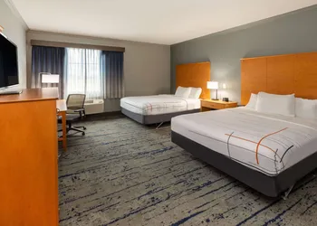 La Quinta Inn & Suites by Wyndham Bridgeport hotel thumbnail 6