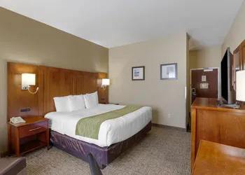 Comfort Inn & Suites Woods Cross - Salt Lake City North hotel thumbnail 6