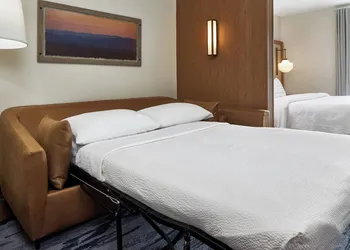 Fairfield Inn & Suites by Marriott Virginia Beach/Norfolk Airport hotel thumbnail 4