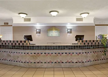 Days Inn Tucson City Center hotel thumbnail 2