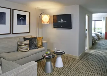 Renaissance Austin Arboretum Domain Hotel hotel thumbnail 4