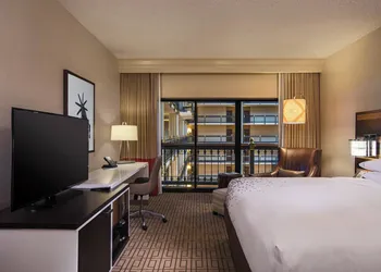 Renaissance Austin Arboretum Domain Hotel hotel thumbnail 8