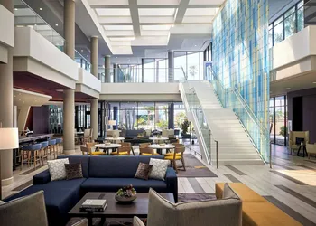 Ventura Beach Marriott hotel thumbnail 4