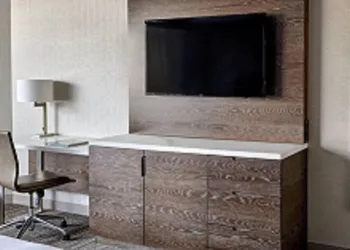 Ventura Beach Marriott hotel thumbnail 5