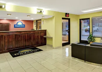 Days Inn by Wyndham Conover-Hickory hotel thumbnail 2