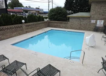 Days Inn by Wyndham Conover-Hickory hotel thumbnail 6