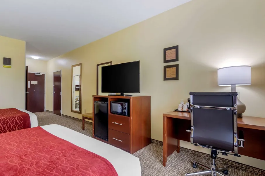 Comfort Inn & Suites Hillsville I-77 hotel detail image 6