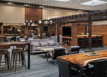Cleveland Marriott East hotel thumbnail 5