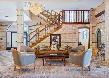 Chateau Big Bear Boutique Hotel, BW Signature Collection hotel thumbnail 5
