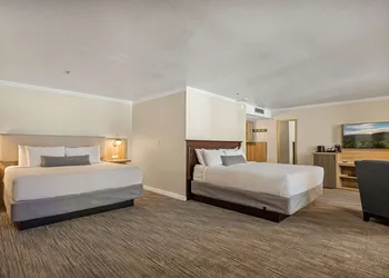 Chateau Big Bear Boutique Hotel, BW Signature Collection hotel thumbnail 7