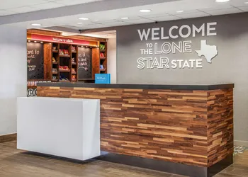 Hampton Inn & Suites-Dallas Allen hotel thumbnail 4