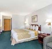 Days Inn by Wyndham Battlefield Rd/Hwy 65 hotel detail image 4