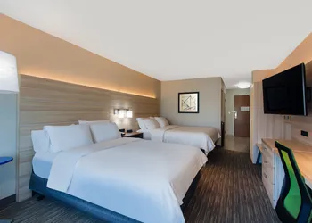 Holiday Inn Express Hotel & Suites Lewisburg by IHG hotel thumbnail 8
