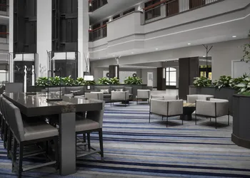Embassy Suites by Hilton Dallas Near the Galleria hotel thumbnail 3
