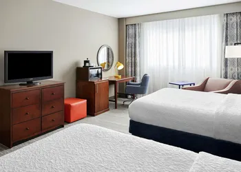 Hampton Inn & Suites Chicago/Mt. Prospect hotel thumbnail 7