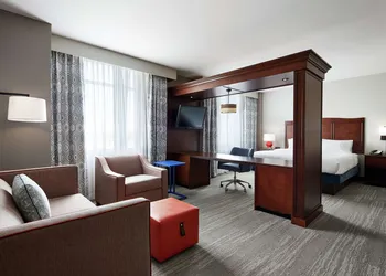 Hampton Inn & Suites Chicago/Mt. Prospect hotel thumbnail 8