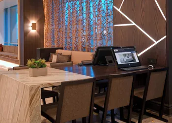 Chicago Marriott Southwest at Burr Ridge hotel thumbnail 2