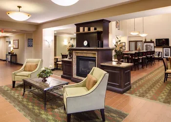 Hampton Inn & Suites Chicago/St. Charles hotel thumbnail 2