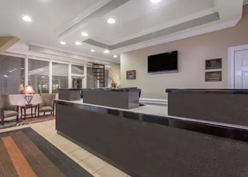 Travelodge by Wyndham Lakeland hotel thumbnail 2