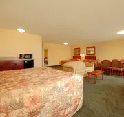 Econo Lodge Inn & Suites Kearney South hotel detail image 4