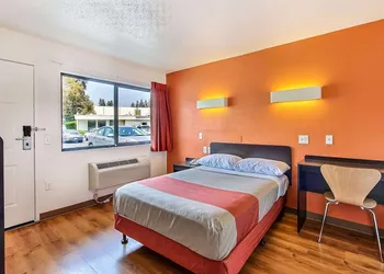 Motel 6 Sunnyvale, CA - South hotel thumbnail 4