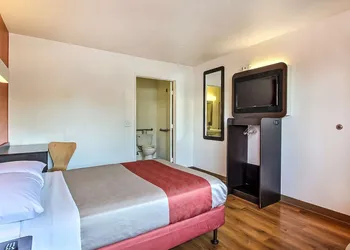 Motel 6 Sunnyvale, CA - South hotel thumbnail 5