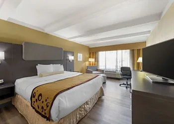 Best Western Plus Madison-Huntsville Hotel hotel thumbnail 4