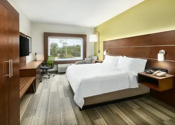Holiday Inn Express Palatka Northwest by IHG hotel thumbnail 4