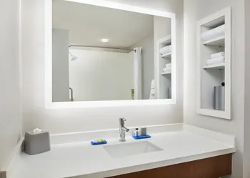 Holiday Inn Express Palatka Northwest by IHG hotel thumbnail 8