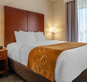 Comfort Suites Oshkosh West hotel detail image 7