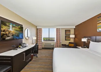 Doubletree by Hilton Whittier Los Angeles hotel thumbnail 4