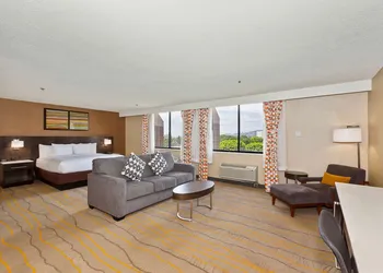 Doubletree by Hilton Whittier Los Angeles hotel thumbnail 7