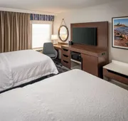 Hampton Inn Long Island / Commack hotel detail image 4