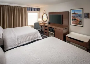 Hampton Inn Long Island / Commack hotel thumbnail 4