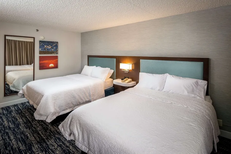 Hampton Inn Long Island / Commack hotel detail image 6