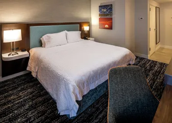 Hampton Inn Long Island / Commack hotel thumbnail 7