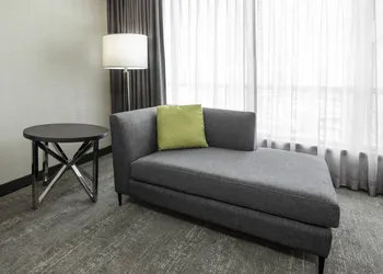 Hilton Vancouver Metrotown hotel thumbnail 7