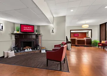 Red Roof Inn Norwich hotel thumbnail 3