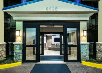 Holiday Inn Express Hotel & Suites Fort Worth Southwest I-20 by IHG hotel thumbnail 2
