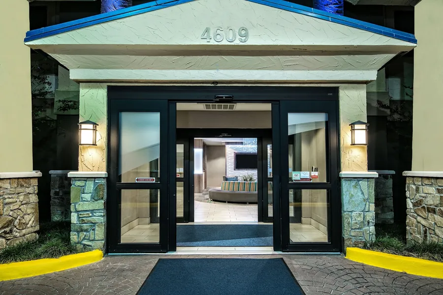 Holiday Inn Express Hotel & Suites Fort Worth Southwest I-20 by IHG hotel detail image 2