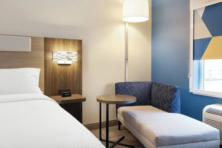 Holiday Inn Express Hotel & Suites Fort Worth Southwest I-20 by IHG hotel detail image 6