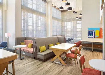 Hampton Inn & Suites Fultondale Birmingham I 65, AL hotel thumbnail 2