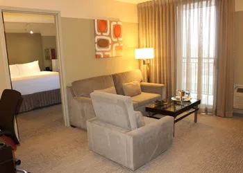 Crowne Plaza Chicago West Loop by IHG hotel thumbnail 6