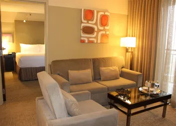 Crowne Plaza Chicago West Loop by IHG hotel thumbnail 7