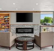 Travelodge by Wyndham Bloomington hotel detail image 3