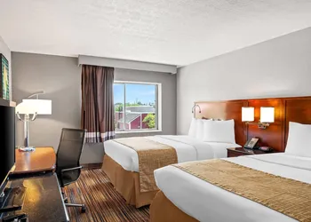 Travelodge by Wyndham Bloomington hotel thumbnail 5