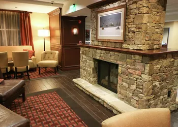 Hampton Inn Lincolnton hotel thumbnail 2