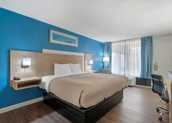 Quality Inn & Suites Conference Center hotel thumbnail 7